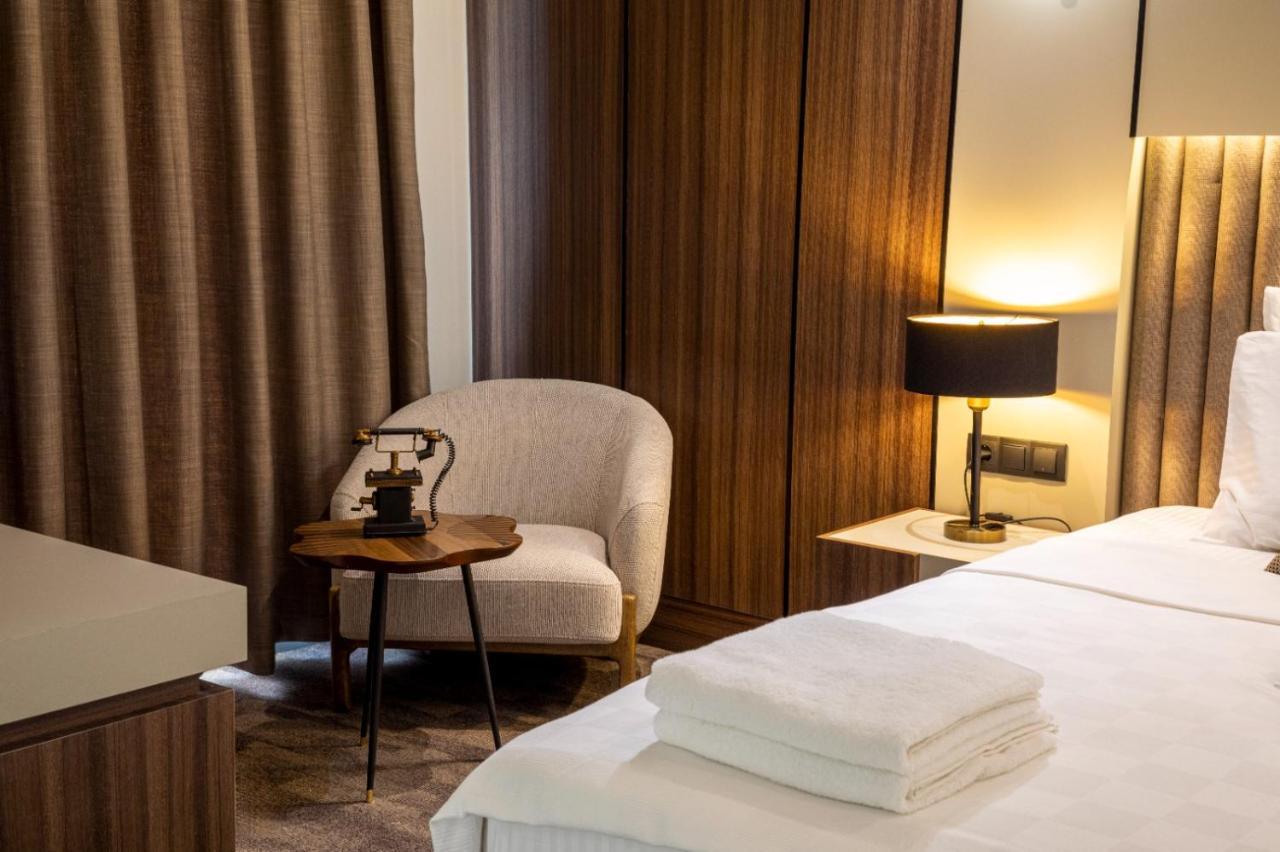 Monalisa Hotels Кушадасы Экстерьер фото