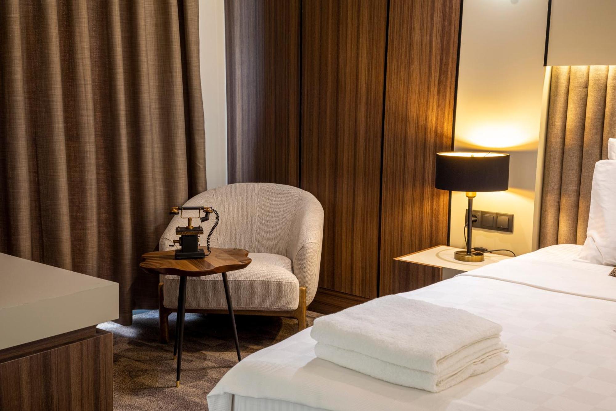 Monalisa Hotels Кушадасы Экстерьер фото
