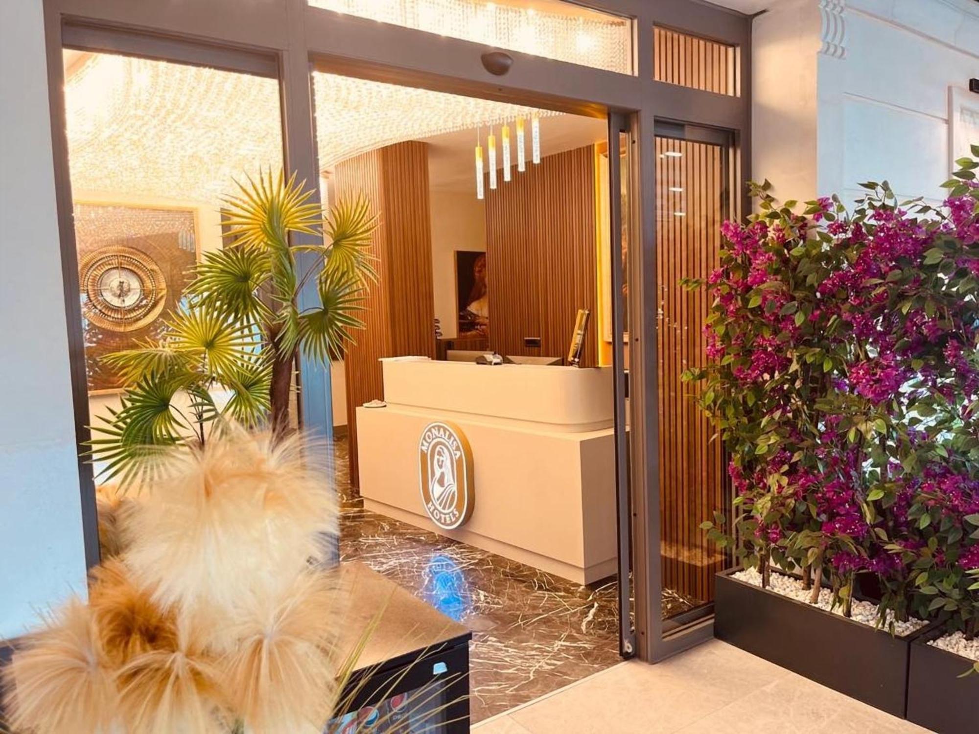 Monalisa Hotels Кушадасы Экстерьер фото